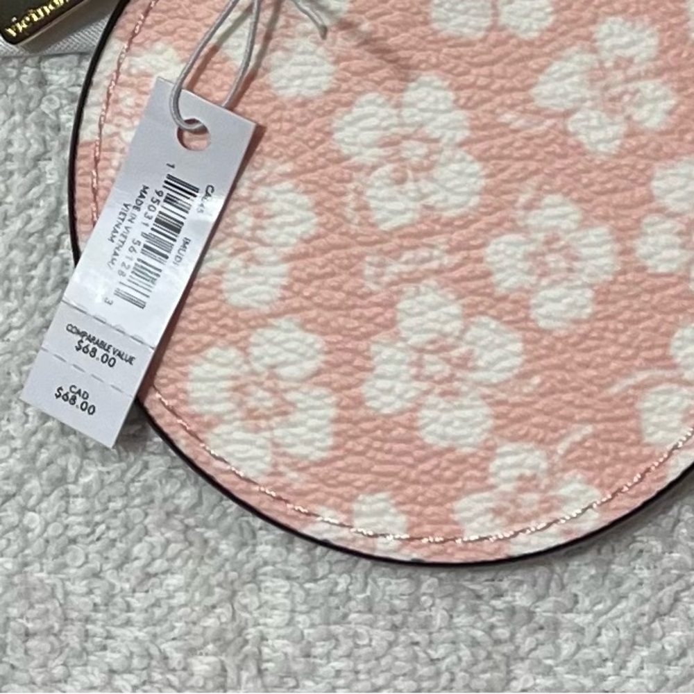 $3 START COACH KEYCHAIN WITH MIRROR NEW W TAGS AND RED COACH GIFT BAG $68 RET - Picture 8 of 14